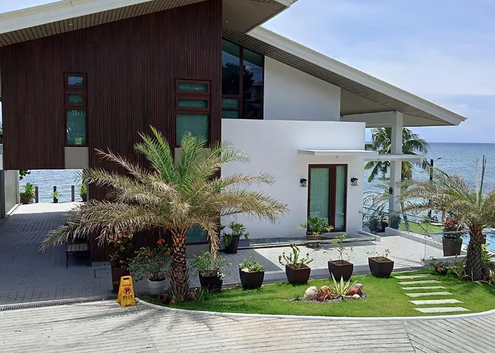 Costa Anita Seaside Resort